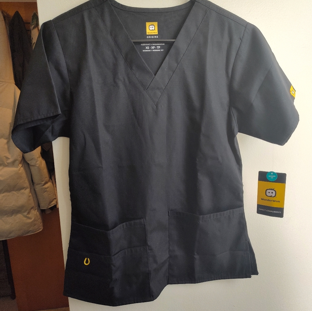 Scrub top